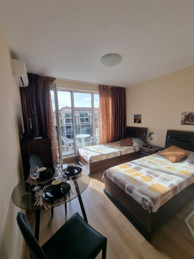 Apartamento Deluxe Admiral Plaza Sunny Beach Exterior foto