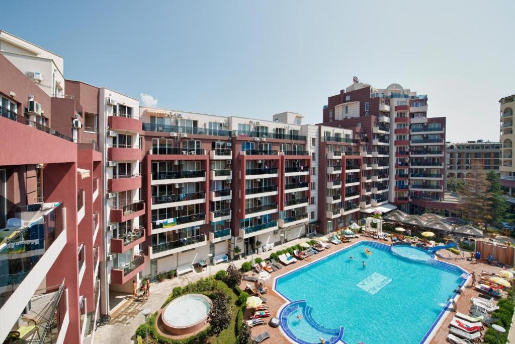 Apartamento Deluxe Admiral Plaza Sunny Beach Exterior foto
